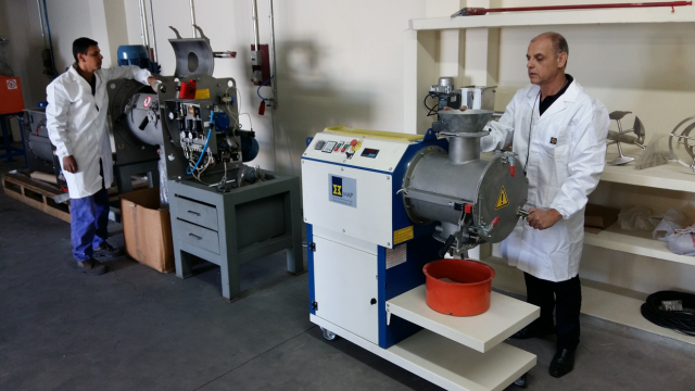 mixing tests, replicate industrial processes