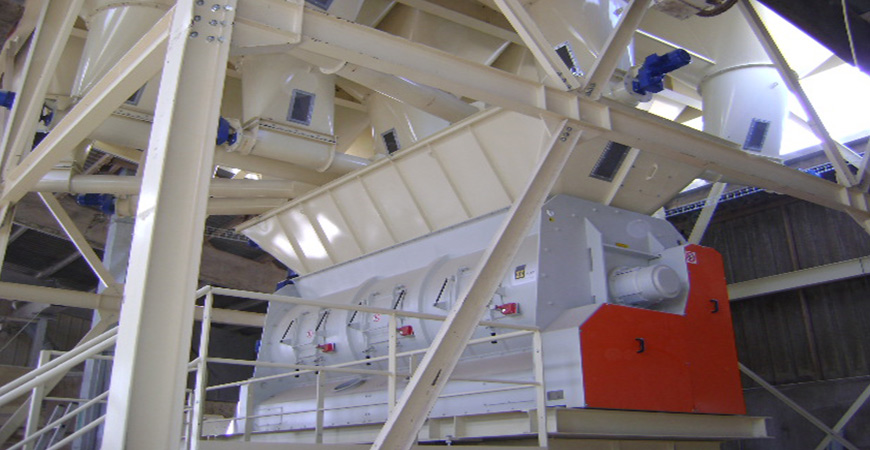 Batch-Type Single-Shaft Industrial Mixers with Bomb-Bay Discharge WBHT - 2