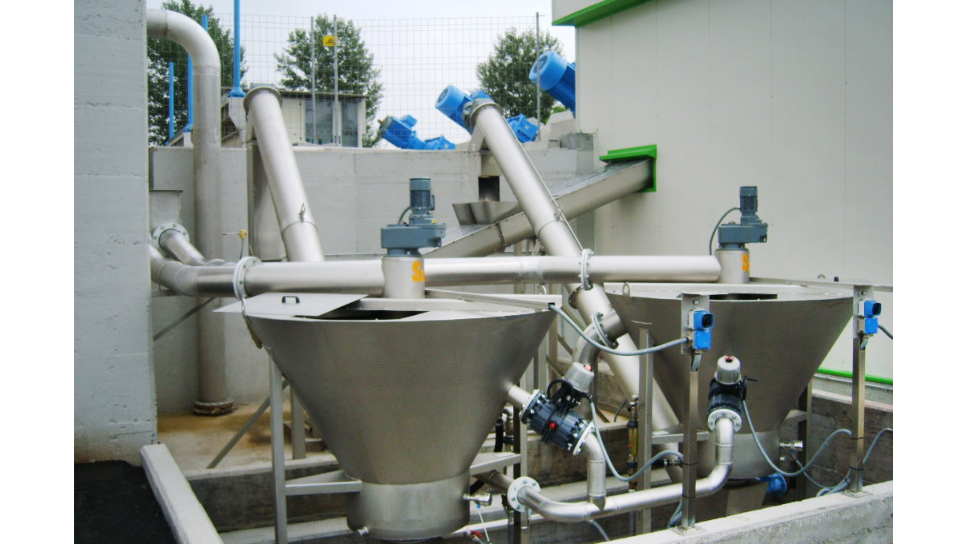 Products & Solutions (2)